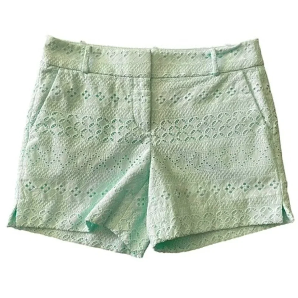 Loft The Riviera Eyelet Short in Light Green 4P
